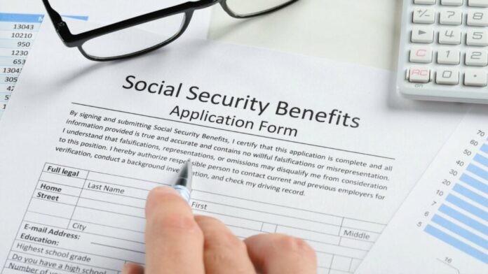 The Retirement Crisis: Social Security’s Dwindling Funds Threaten Benefits 