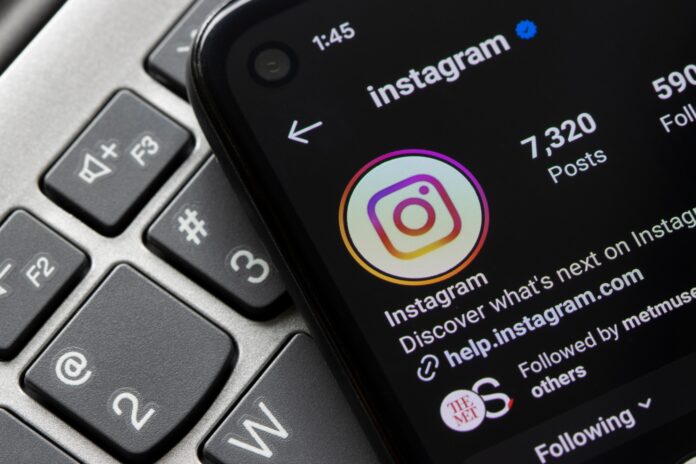 instgram rolls out broadcast channels 648b5a038a424 sej.jpg