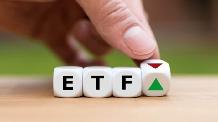 1 simple Vanguard ETF could turn £500 per month into