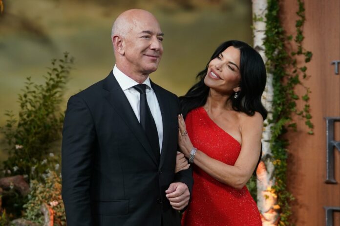 Lauren Sánchez: 1 Thing People Don't Know About Jeff Bezos