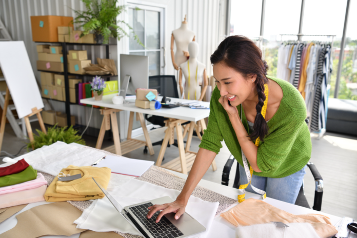 Young woman selling products from home.png